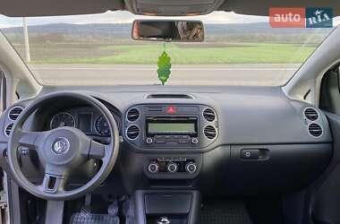 Хэтчбек Volkswagen Golf Plus 2010 в 