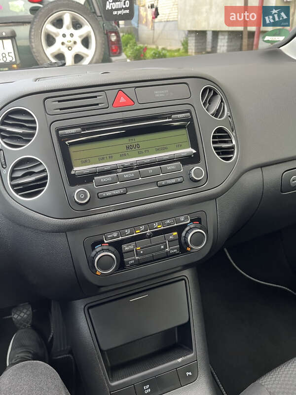 Хетчбек Volkswagen Golf Plus 2010 в Нововолинську