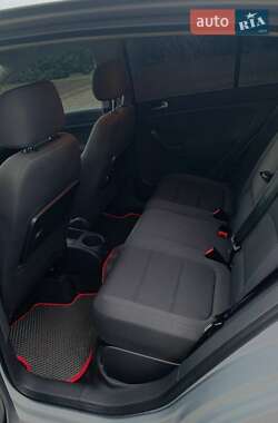 Хэтчбек Volkswagen Golf Plus 2005 в 