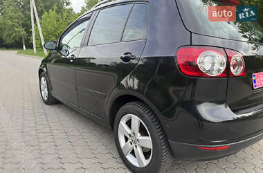 Хэтчбек Volkswagen Golf Plus 2009 в 