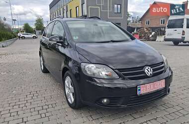 Хетчбек Volkswagen Golf Plus 2008 в 