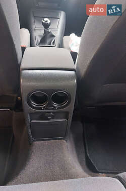Хэтчбек Volkswagen Golf Plus 2005 в 