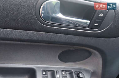 Хэтчбек Volkswagen Golf Plus 2005 в 