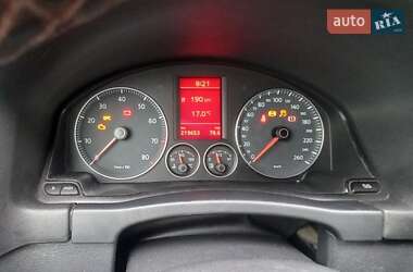 Хэтчбек Volkswagen Golf Plus 2008 в 
