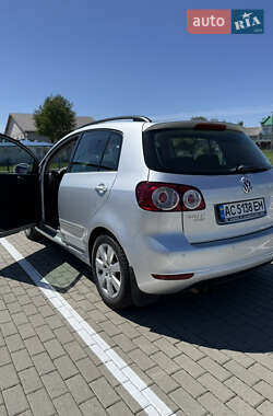 Хетчбек Volkswagen Golf Plus 2009 в 