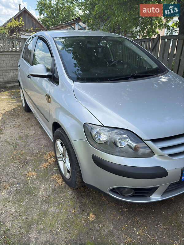 Хетчбек Volkswagen Golf Plus 2005 в Овручі