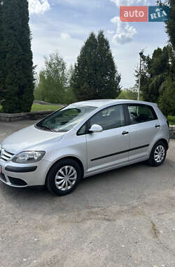 Хэтчбек Volkswagen Golf Plus 2005 в 