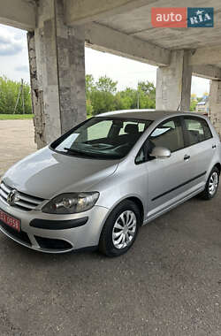 Хэтчбек Volkswagen Golf Plus 2005 в 