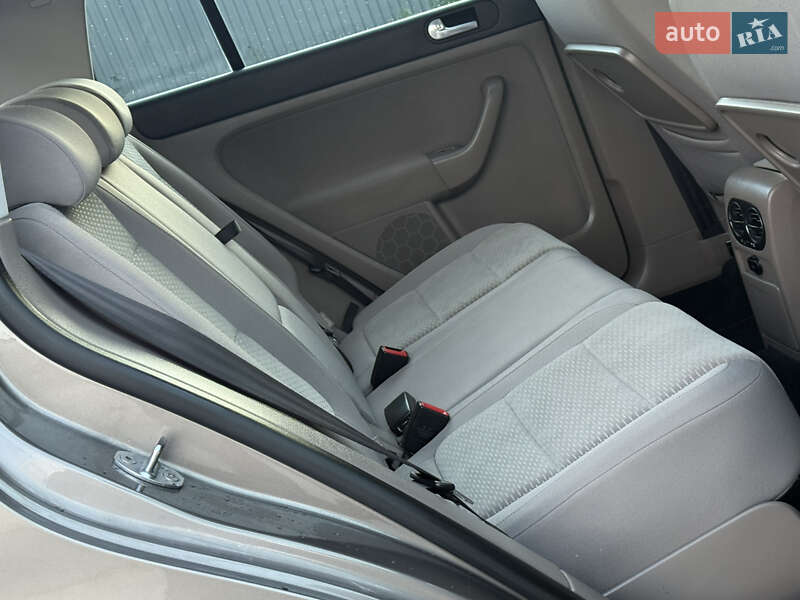 Хэтчбек Volkswagen Golf Plus 2010 в Львове