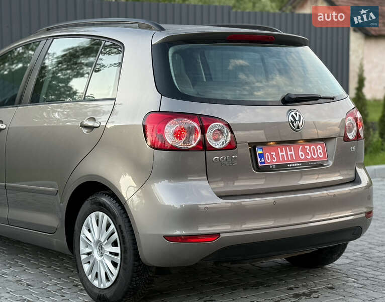 Хэтчбек Volkswagen Golf Plus 2010 в Львове