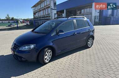 Хэтчбек Volkswagen Golf Plus 2008 в 