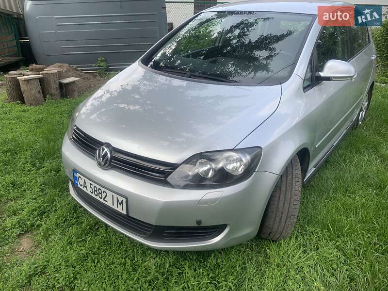 Хэтчбек Volkswagen Golf Plus 2010 в Тальном