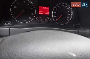 Хэтчбек Volkswagen Golf Plus 2008 в 