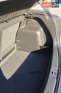 Хэтчбек Volkswagen Golf Plus 2009 в 