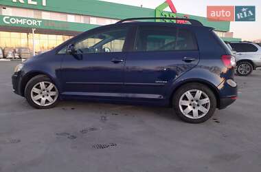 Хетчбек Volkswagen Golf Plus 2009 в 