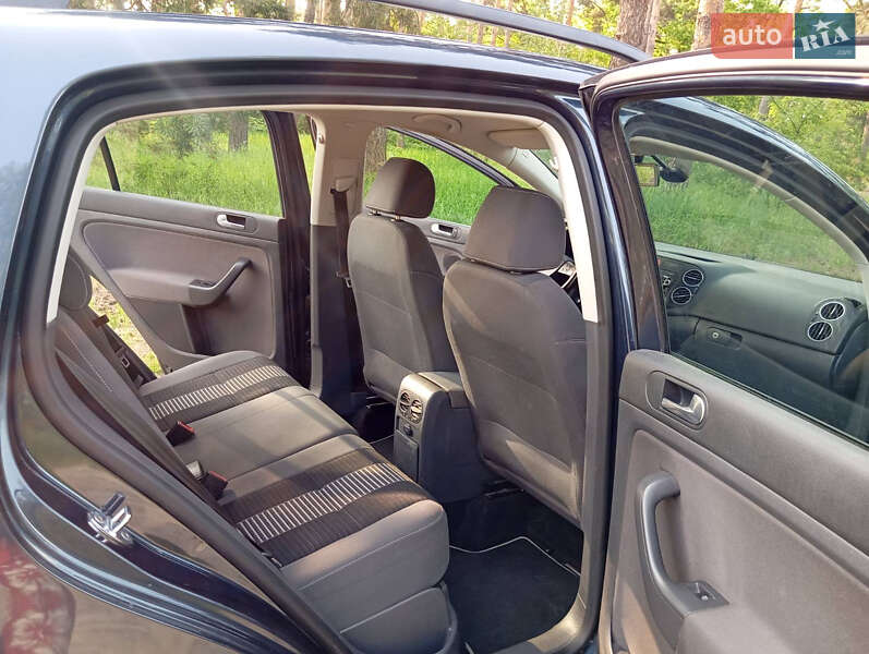Хэтчбек Volkswagen Golf Plus 2008 в Киеве