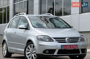 Хэтчбек Volkswagen Golf Plus 2009 в 