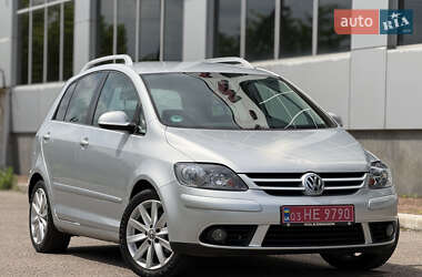 Хэтчбек Volkswagen Golf Plus 2009 в 