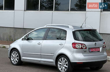 Хэтчбек Volkswagen Golf Plus 2009 в 