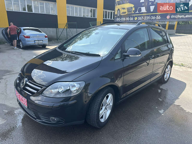 Хетчбек Volkswagen Golf Plus 2009 в Ніжині