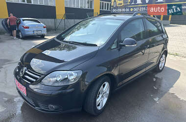 Хэтчбек Volkswagen Golf Plus 2009 в 