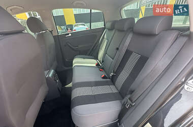 Хэтчбек Volkswagen Golf Plus 2009 в 