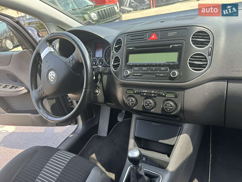 Хетчбек Volkswagen Golf Plus 2009 в Ніжині