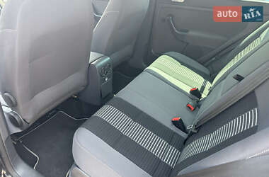 Хэтчбек Volkswagen Golf Plus 2009 в 