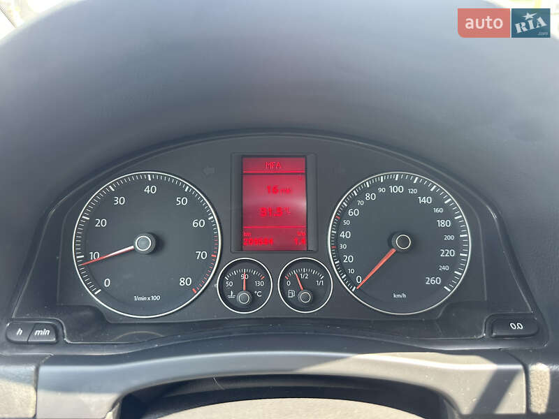 Хетчбек Volkswagen Golf Plus 2009 в Ніжині