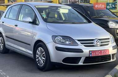 Хэтчбек Volkswagen Golf Plus 2005 в Подольске