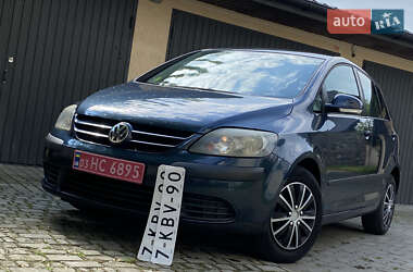 Хэтчбек Volkswagen Golf Plus 2005 в 