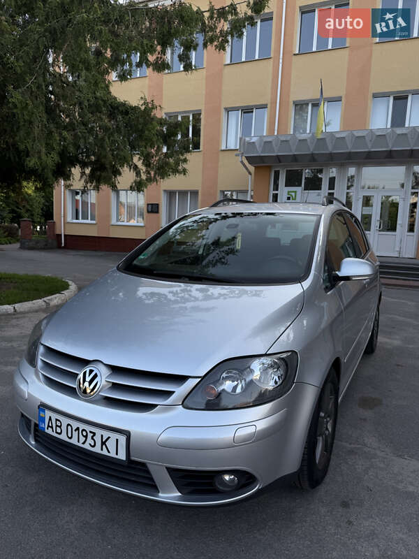 Хетчбек Volkswagen Golf Plus 2008 в Вінниці