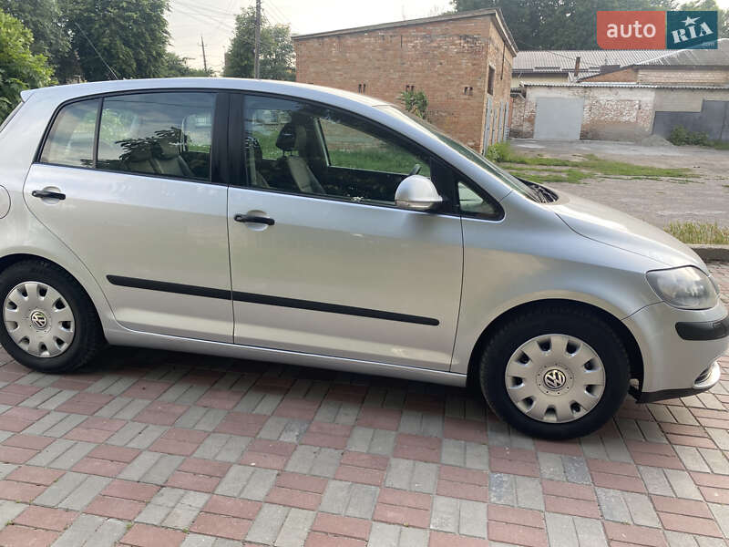 Хетчбек Volkswagen Golf Plus 2006 в Хоролі