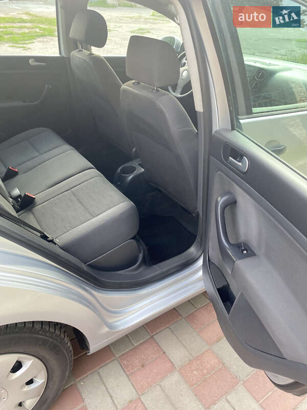 Хетчбек Volkswagen Golf Plus 2006 в Хоролі