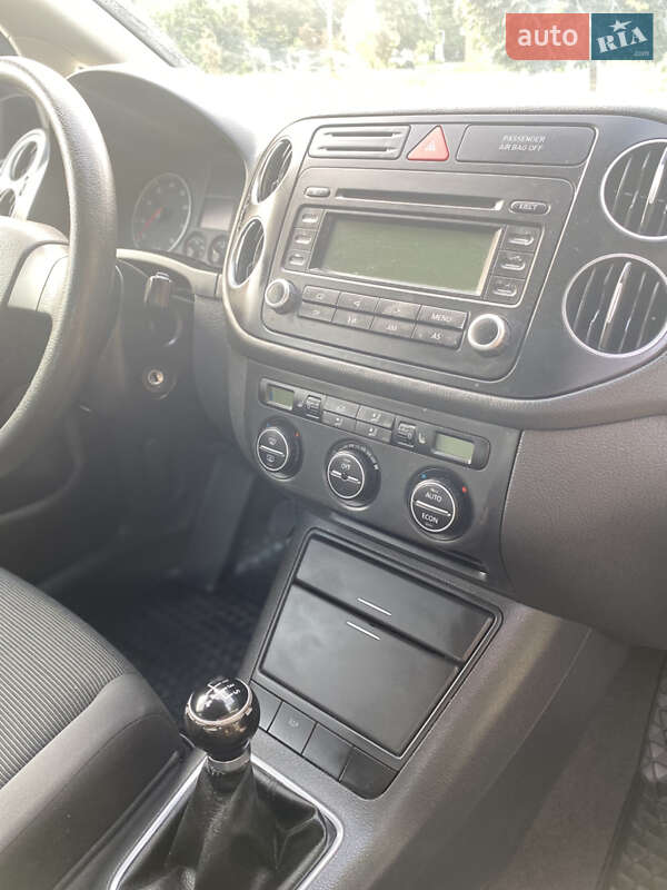 Хетчбек Volkswagen Golf Plus 2006 в Хоролі