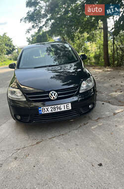 Хэтчбек Volkswagen Golf Plus 2006 в Нетешине