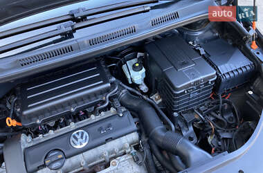 Хэтчбек Volkswagen Golf Plus 2010 в 