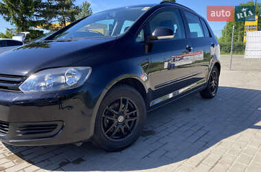 Хэтчбек Volkswagen Golf Plus 2010 в 