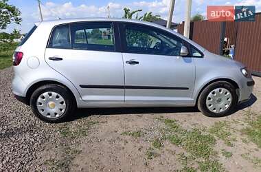 Хэтчбек Volkswagen Golf Plus 2005 в 
