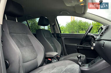 Хетчбек Volkswagen Golf Plus 2009 в 