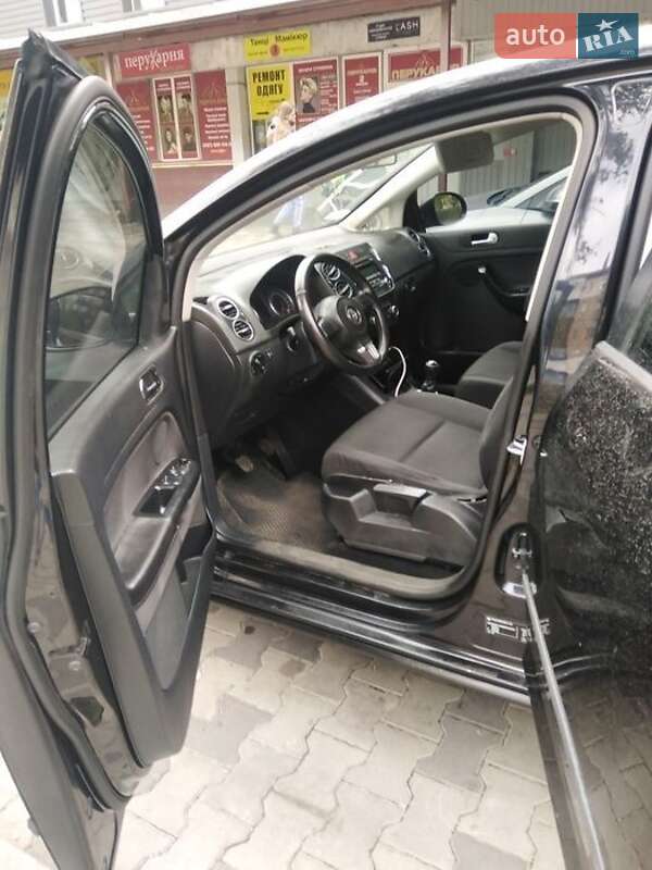 Хэтчбек Volkswagen Golf Plus 2011 в Киеве