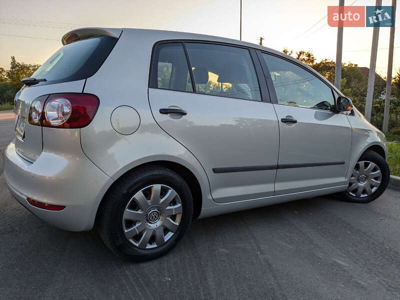 Хетчбек Volkswagen Golf Plus 2010 в Дрогобичі