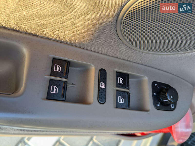 Хетчбек Volkswagen Golf Plus 2010 в Дрогобичі