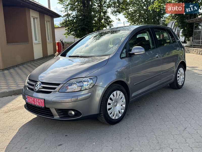 Хэтчбек Volkswagen Golf Plus 2008 в Великой Багачке