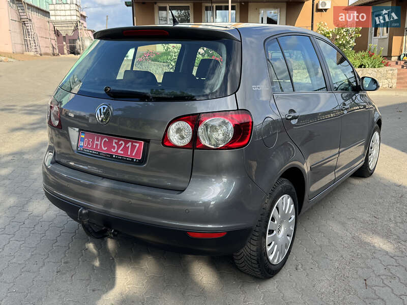 Хэтчбек Volkswagen Golf Plus 2008 в Великой Багачке