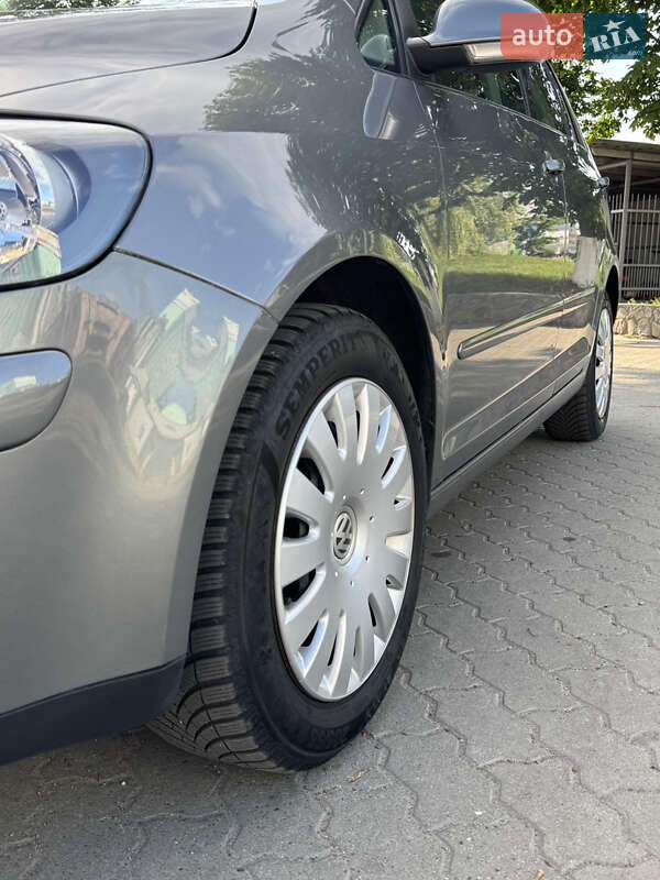 Хэтчбек Volkswagen Golf Plus 2008 в Великой Багачке