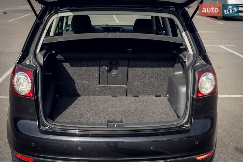 Хэтчбек Volkswagen Golf Plus 2006 в Киеве