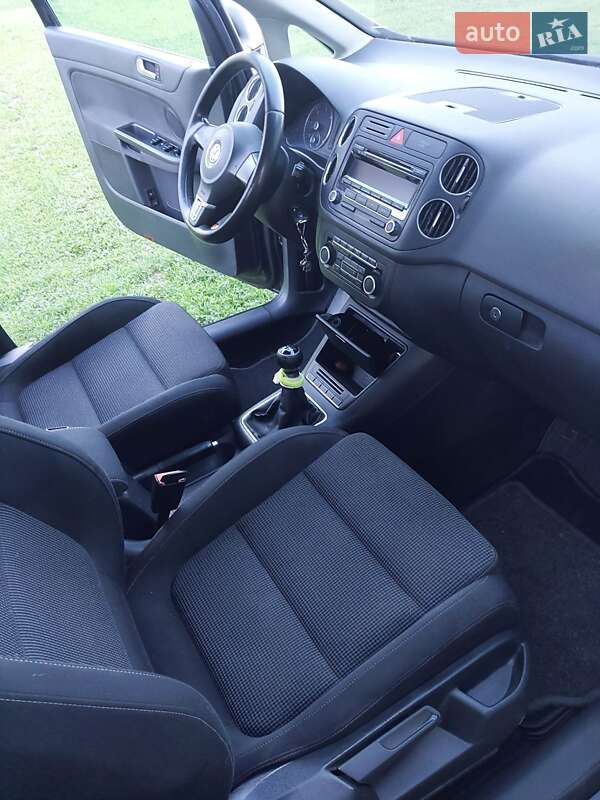 Хэтчбек Volkswagen Golf Plus 2011 в Косове фото 7 Хэтчбек Volkswagen Golf Plus 2011 в Косове