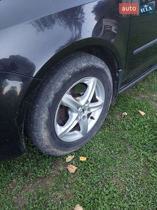 Хэтчбек Volkswagen Golf Plus 2011 в Косове фото 15 Хэтчбек Volkswagen Golf Plus 2011 в Косове