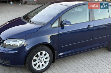 Хэтчбек Volkswagen Golf Plus 2007 в Староконстантинове